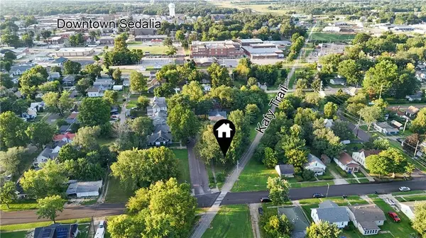 1203 S Massachusetts AVE, Sedalia, MO 65301