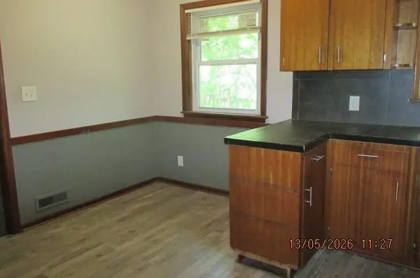 6878 Sni- A- Bar RD, Kansas City, MO 64129