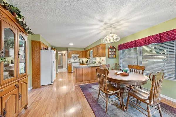 900 Holly AVE, Harrisonville, MO 64701