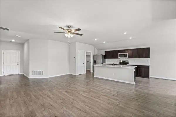 1606 Maci ST, Belton, MO 64012