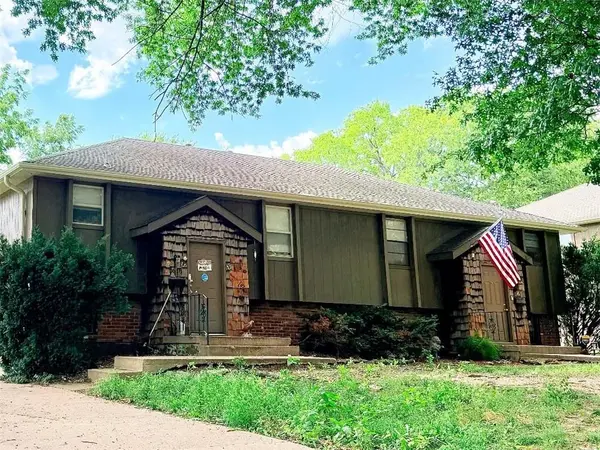 11426 & 11428 E 27th ST #S, Independence, MO 64052