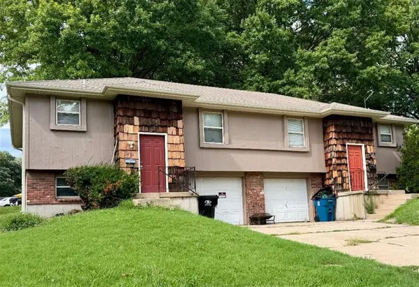 11426 & 11428 E 27th ST #S, Independence, MO 64052