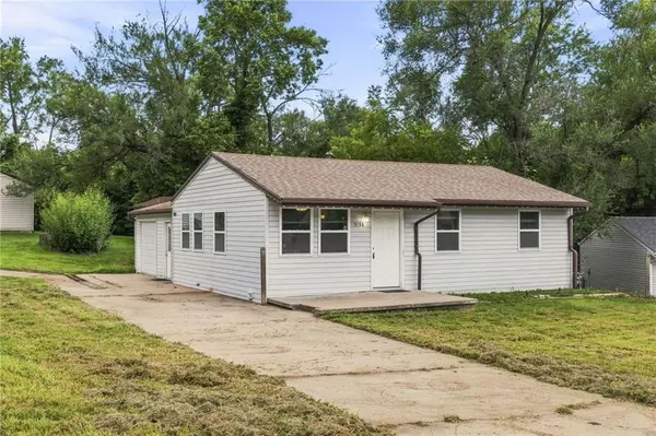 5138 N CORRINGTON AVE, Kansas City, MO 64119