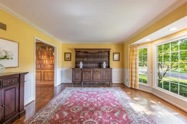 9909 Knox DR, Overland Park, KS 66212