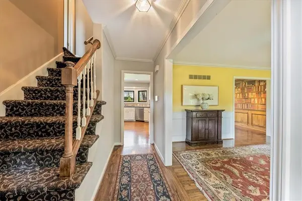 9909 Knox DR, Overland Park, KS 66212
