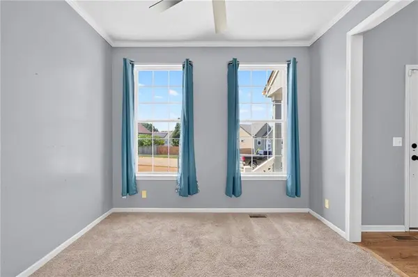 1003 Colonial DR, Pleasant Hill, MO 64080