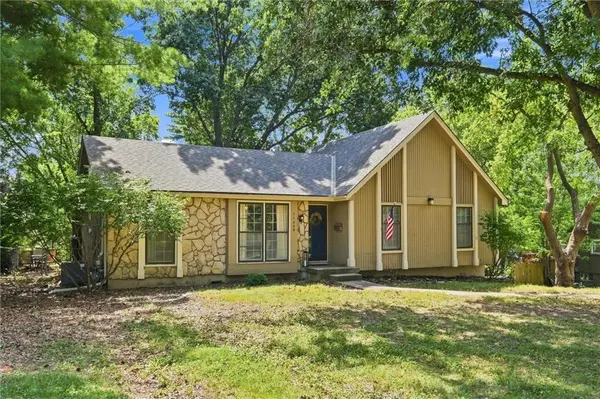 11309 W 99th ST, Overland Park, KS 66214