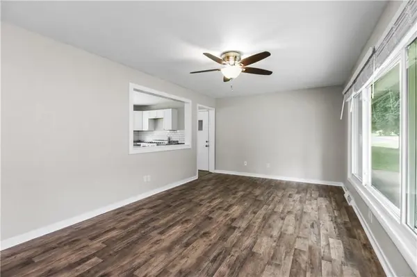 110 Manor DR, Belton, MO 64012