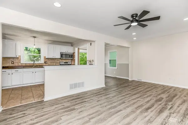 13303 Donnelly AVE, Grandview, MO 64030