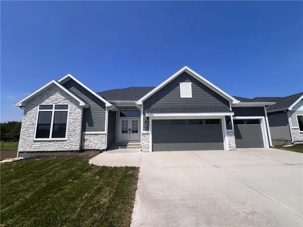 16268 Baxter ST, Gardner, KS 66030