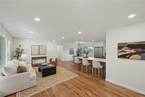 3515 W 93rd ST, Leawood, KS 66206