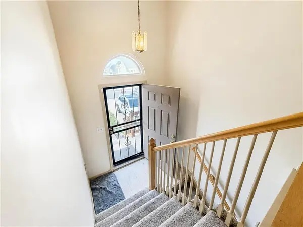 3823 E 53rd ST, Kansas City, MO 64130
