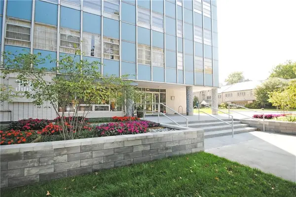 333 W Meyer BLVD #312, Kansas City, MO 64113
