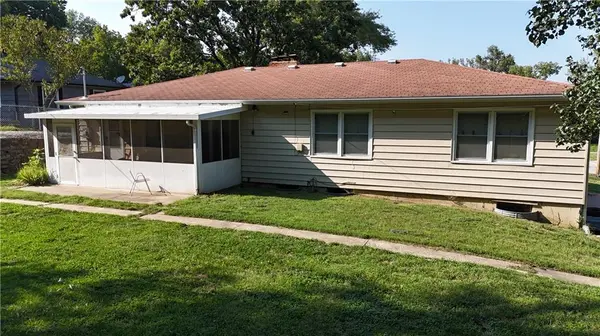 9723 E 13th ST #S, Independence, MO 64052