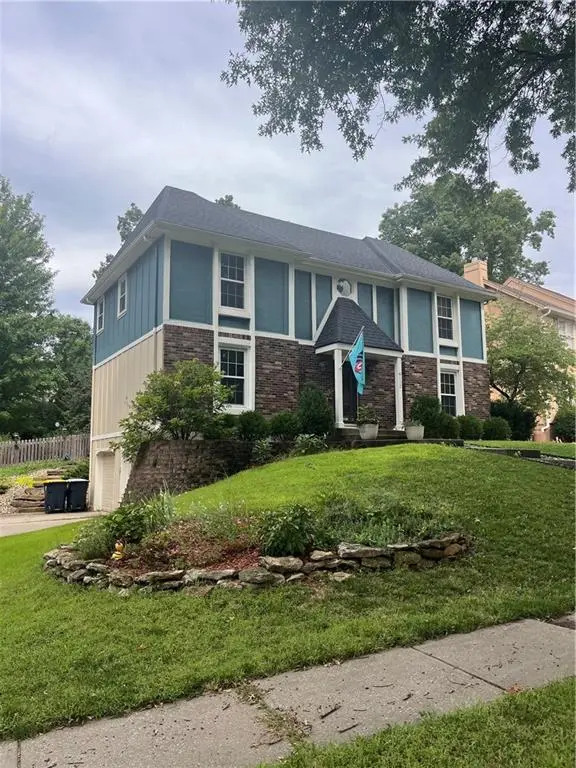 6112 N Strathbury AVE, Kansas City, MO 64151