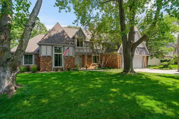 11004 W 120th TER, Overland Park, KS 66213