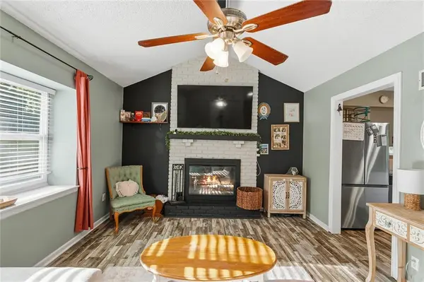 2901 SE 3rd ST, Blue Springs, MO 64014