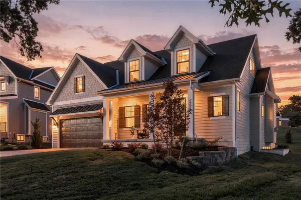 2905 W 72nd ST, Prairie Village, KS 66208
