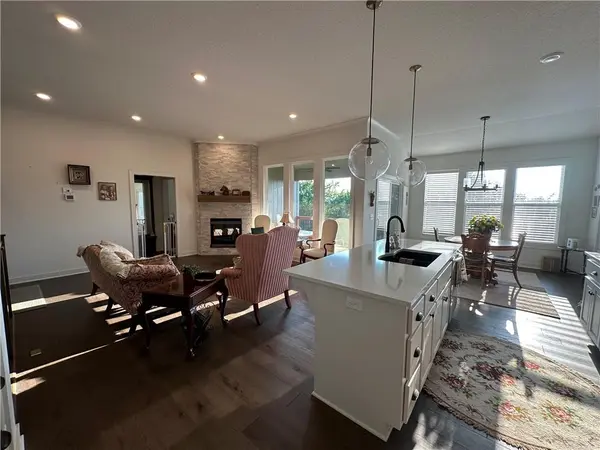 2938 SW Arboridge DR, Lee's Summit, MO 64082