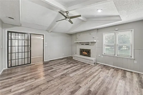 13008 E 38th ST, Independence, MO 64055