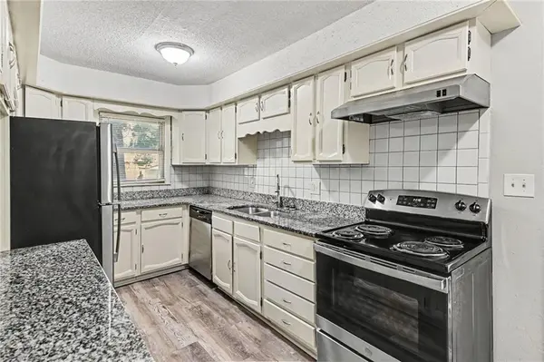 13008 E 38th ST, Independence, MO 64055