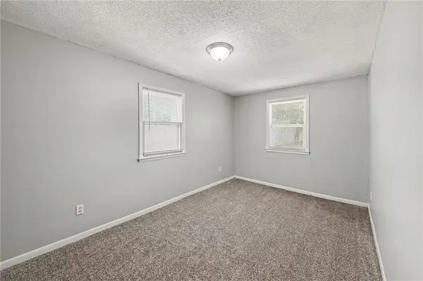 13008 E 38th ST, Independence, MO 64055