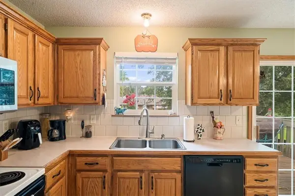 713 N Downey CT, Independence, MO 64056