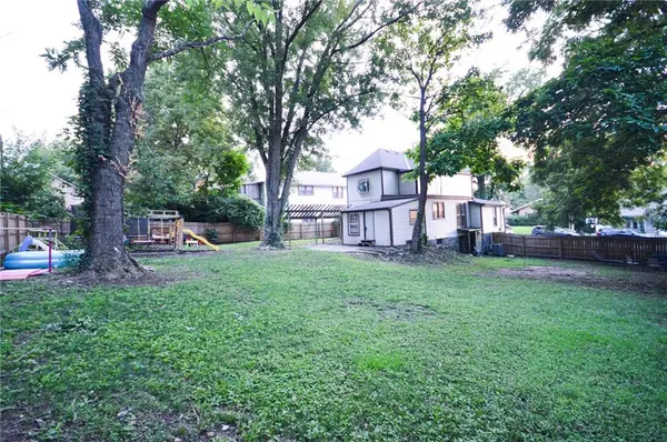 209 S Crysler AVE, Independence, MO 64050