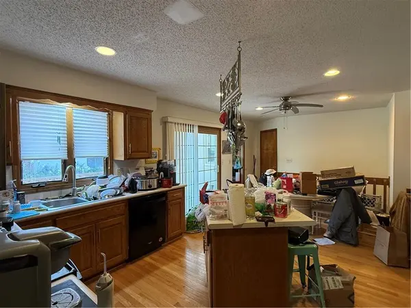11417 Marty ST, Overland Park, KS 66210