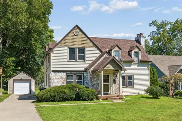 734 E MANOR RD, Independence, MO 64055