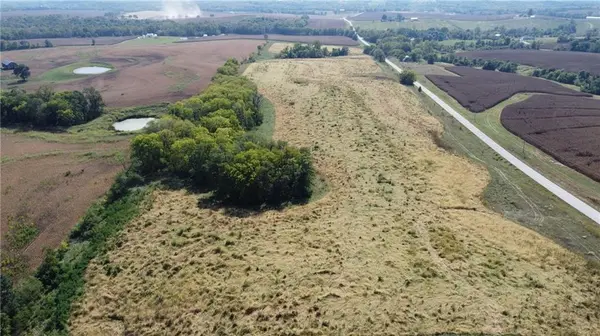 1 P HWY, Weston, MO 64098