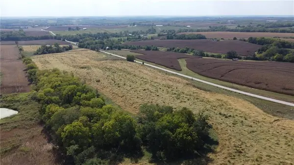 1 P HWY, Weston, MO 64098