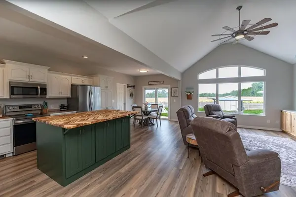 104 Harlequin DR, Adrian, MO 64720