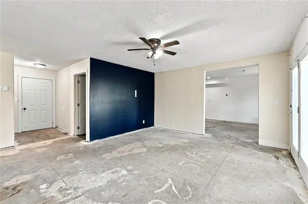 25791 Columbia RD, Paola, KS 66071