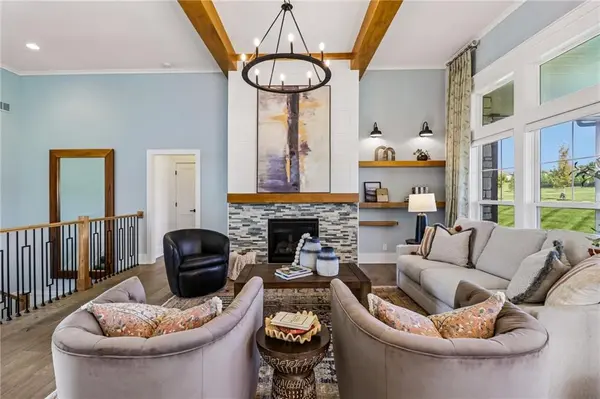 13300 W 174th PL, Overland Park, KS 66221