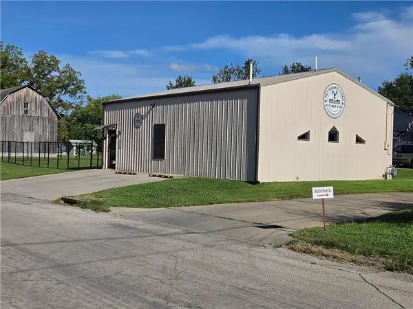 511 Carr AVE, Osawatomie, KS 66064