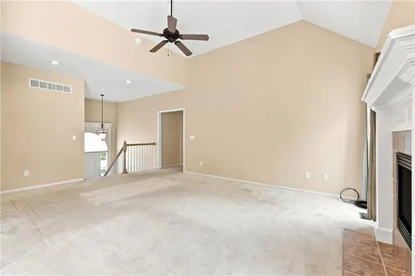 14613 Wicklow ST, Smithville, MO 64089