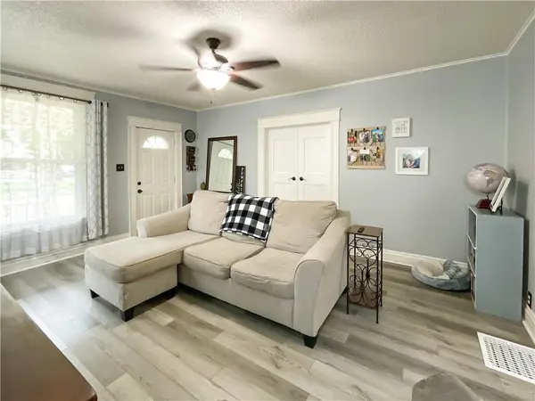 1318 S Carr AVE, Sedalia, MO 65301