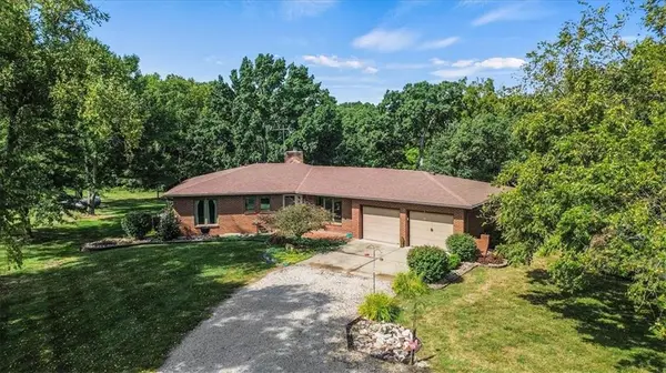 23776 Clare RD, Paola, KS 66071