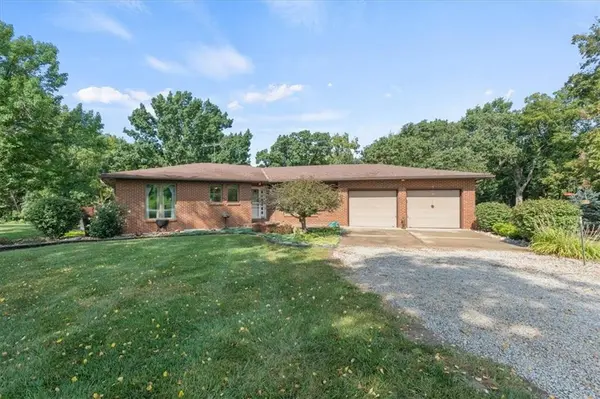 23776 Clare RD, Paola, KS 66071