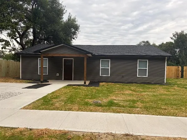 5525 S 1st ST, St Joseph, MO 64504