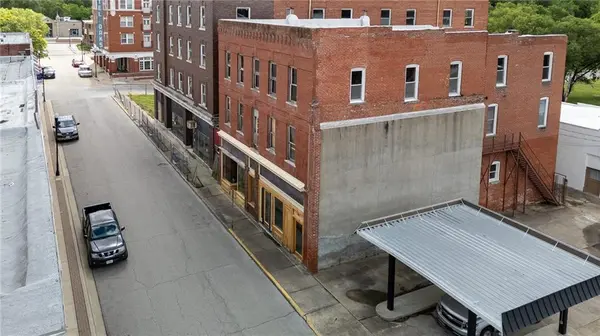 215 South ST, Excelsior Springs, MO 64024