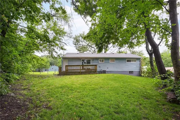11407 Delmar AVE, Kansas City, MO 64134