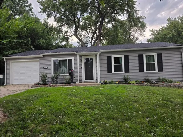 302 E 3rd DR #S, Independence, MO 64050