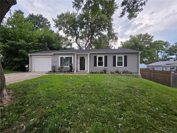 302 E 3rd DR #S, Independence, MO 64050