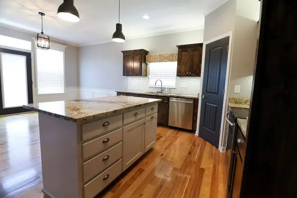 3725 N 154th ST, Basehor, KS 66007