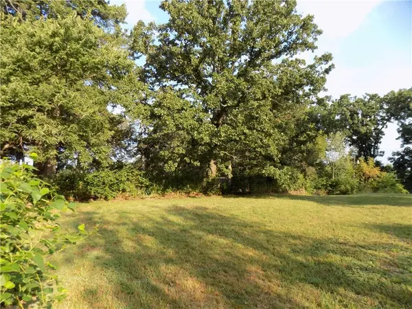 2870 Idaho TER, Ottawa, KS 66067