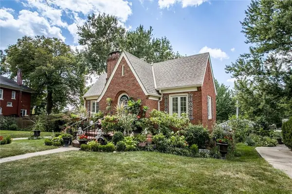 904 Ashland CT, St Joseph, MO 64506