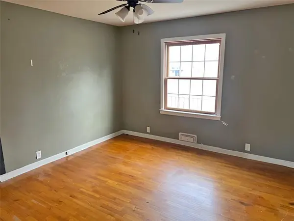 710 Bridge ST, Sweet Springs, MO 65351