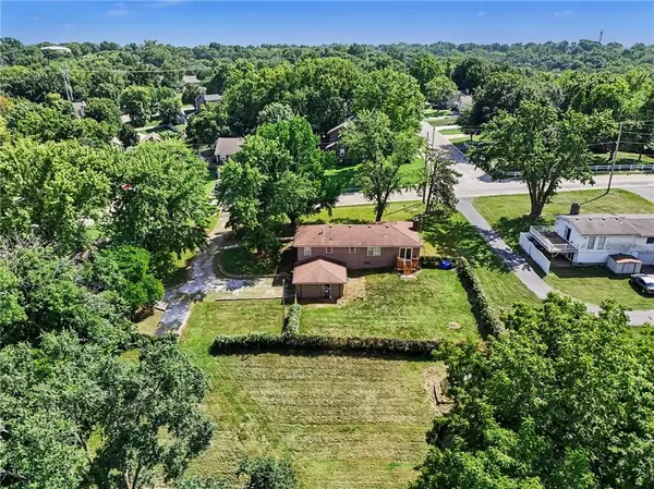 6412 County Line RD, Kansas City, KS 66106